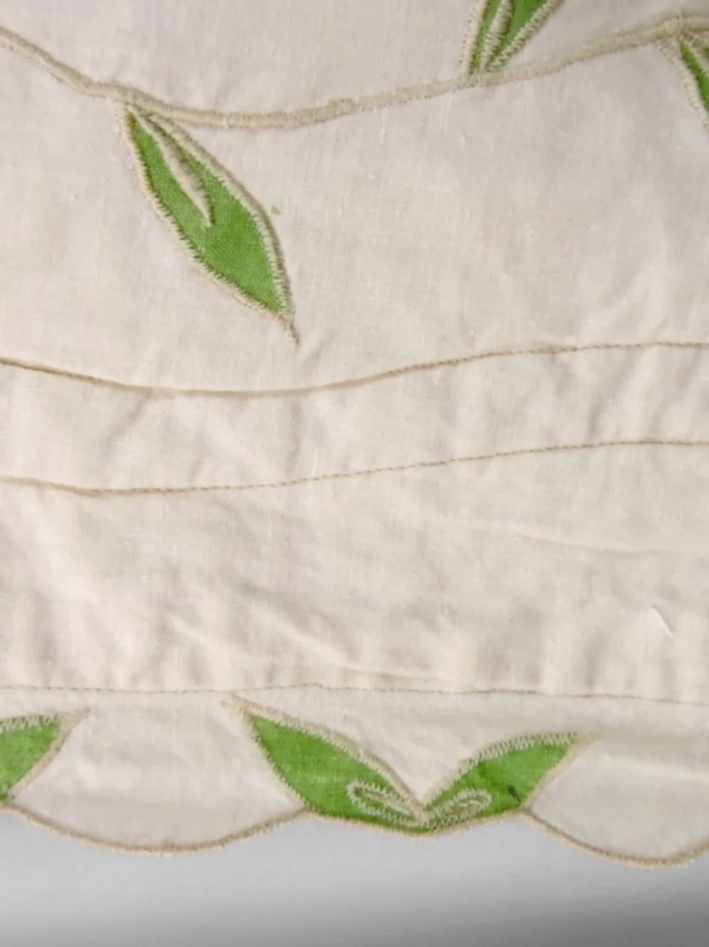 Full/Queen Bed Quilt And Pillow Shams